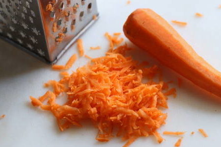 Grating carrots